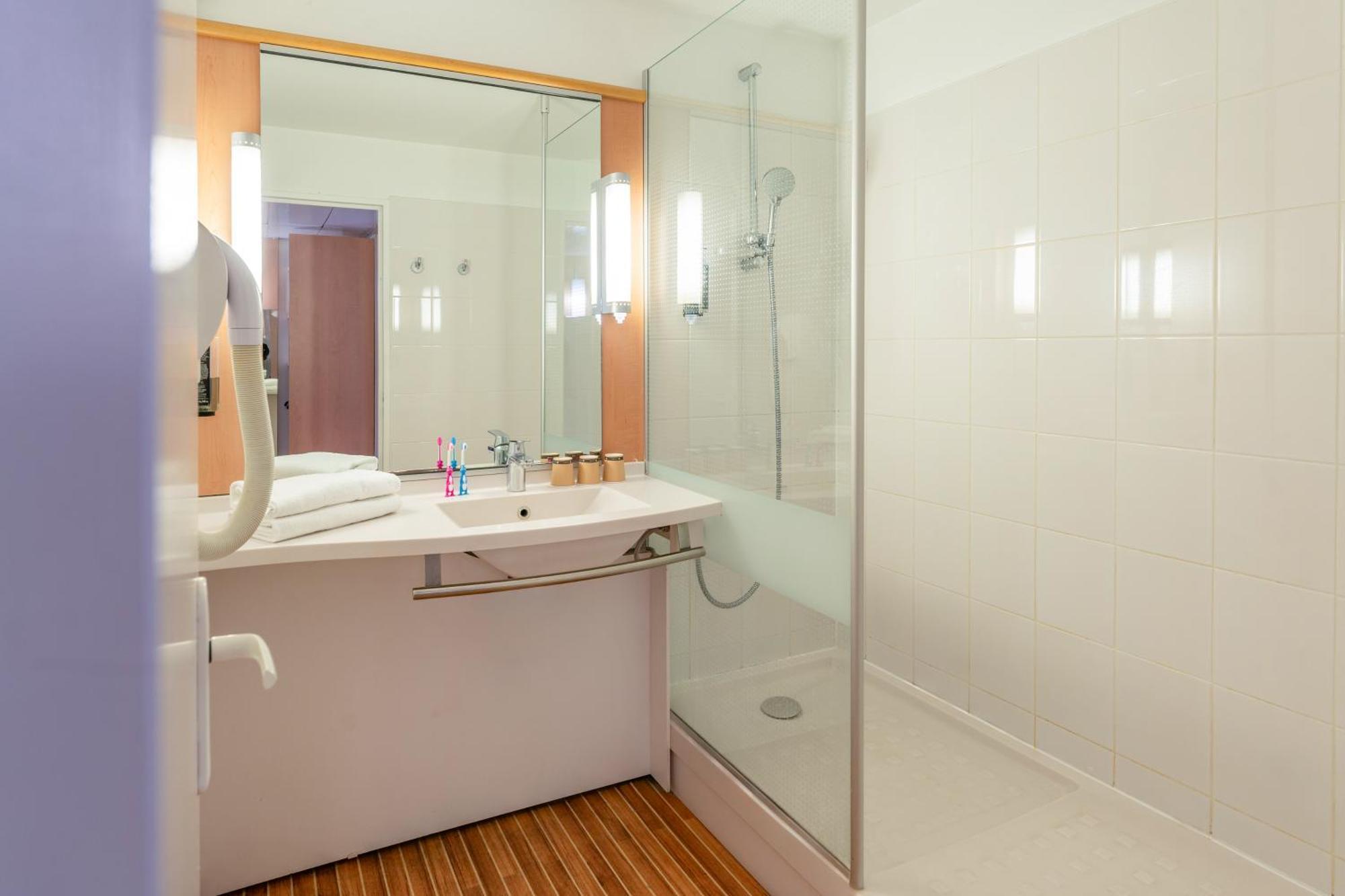 Ibis 17 Clichy-batignolles Parijs